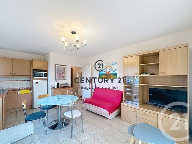Appartement F2 à louer - 2 pièces - 36.81 m2 - BLONVILLE SUR MER - 14 - BASSE-NORMANDIE - Century 21 Bagot Immobilier