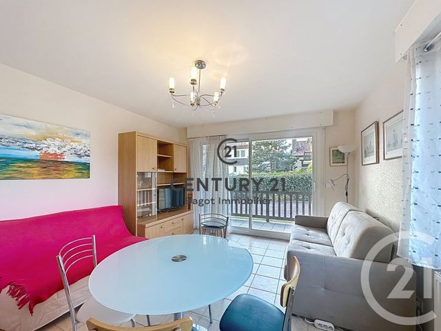 Appartement F2 à louer - 2 pièces - 36.81 m2 - BLONVILLE SUR MER - 14 - BASSE-NORMANDIE - Century 21 Bagot Immobilier