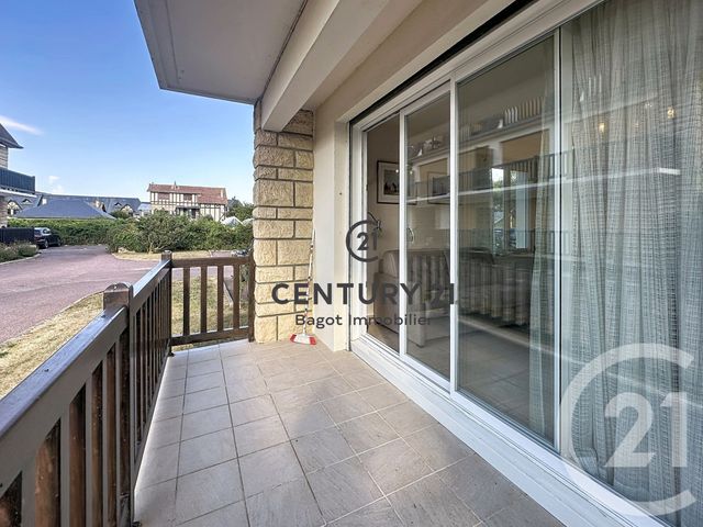 Appartement F2 à louer - 2 pièces - 36.81 m2 - BLONVILLE SUR MER - 14 - BASSE-NORMANDIE - Century 21 Bagot Immobilier