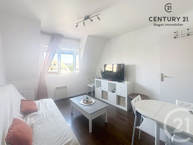 Appartement F2 à louer - 2 pièces - 25.0 m2 - VILLERS SUR MER - 14 - BASSE-NORMANDIE - Century 21 Bagot Immobilier