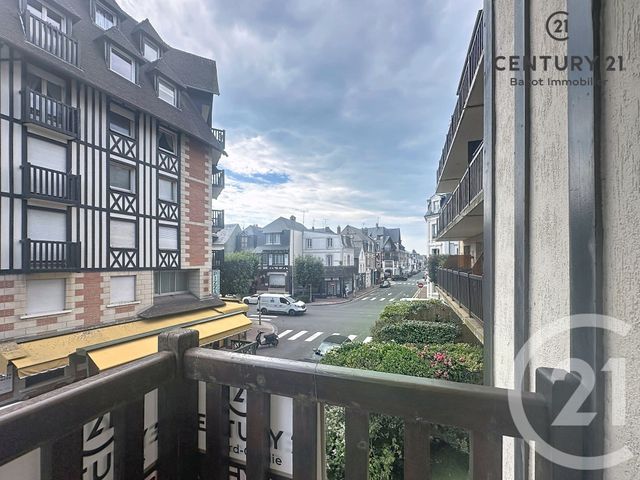 Appartement F3 à louer - 3 pièces - 47.73 m2 - DEAUVILLE - 14 - BASSE-NORMANDIE - Century 21 Bagot Immobilier