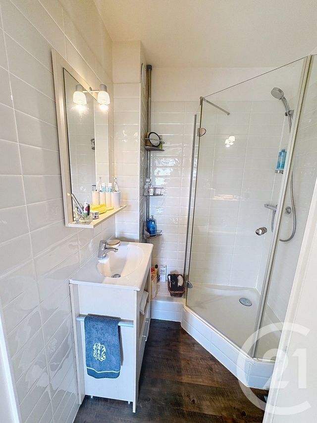 Appartement à vendre - 3 pièces - 42.65 m2 - BLONVILLE SUR MER - 14 - BASSE-NORMANDIE - Century 21 Bagot Immobilier