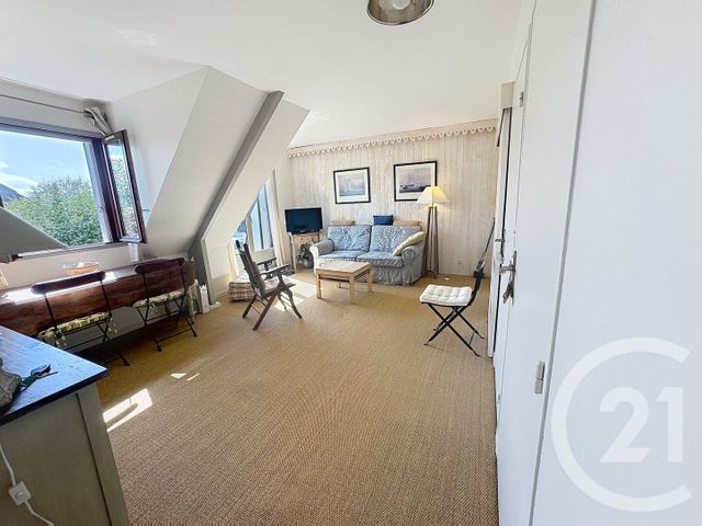 Appartement à vendre - 3 pièces - 42.65 m2 - BLONVILLE SUR MER - 14 - BASSE-NORMANDIE - Century 21 Bagot Immobilier