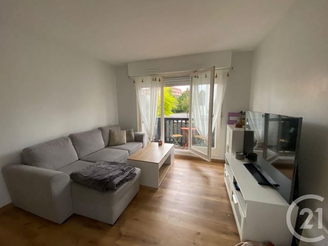 Appartement F2 + cabine à louer - 3 pièces - 41.0 m2 - VILLERS SUR MER - 14 - BASSE-NORMANDIE - Century 21 Bagot Immobilier
