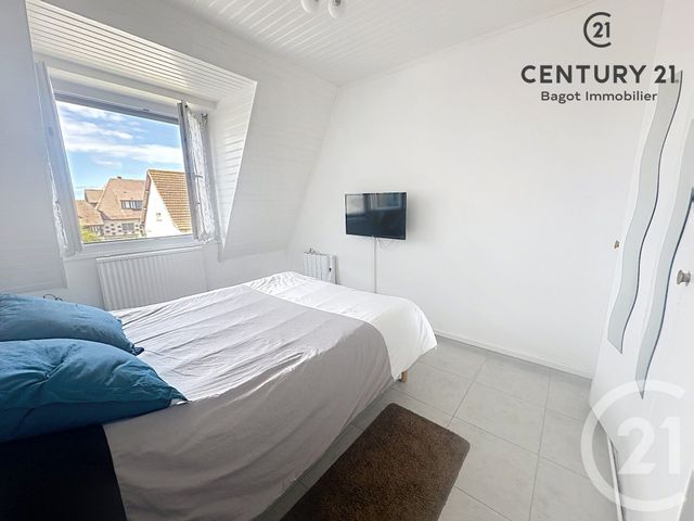 Appartement T4 à vendre - 4 pièces - 49.3 m2 - BLONVILLE SUR MER - 14 - BASSE-NORMANDIE - Century 21 Bagot Immobilier