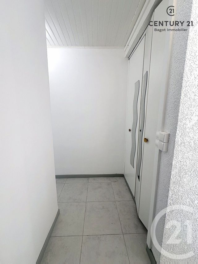 Appartement T4 à vendre - 4 pièces - 49.3 m2 - BLONVILLE SUR MER - 14 - BASSE-NORMANDIE - Century 21 Bagot Immobilier