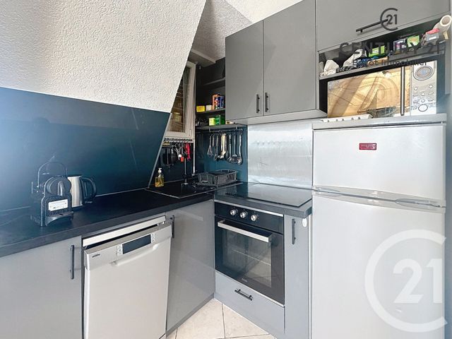 Appartement T4 à vendre - 4 pièces - 49.3 m2 - BLONVILLE SUR MER - 14 - BASSE-NORMANDIE - Century 21 Bagot Immobilier