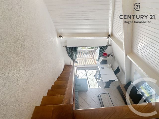 Appartement T4 à vendre - 4 pièces - 49.3 m2 - BLONVILLE SUR MER - 14 - BASSE-NORMANDIE - Century 21 Bagot Immobilier