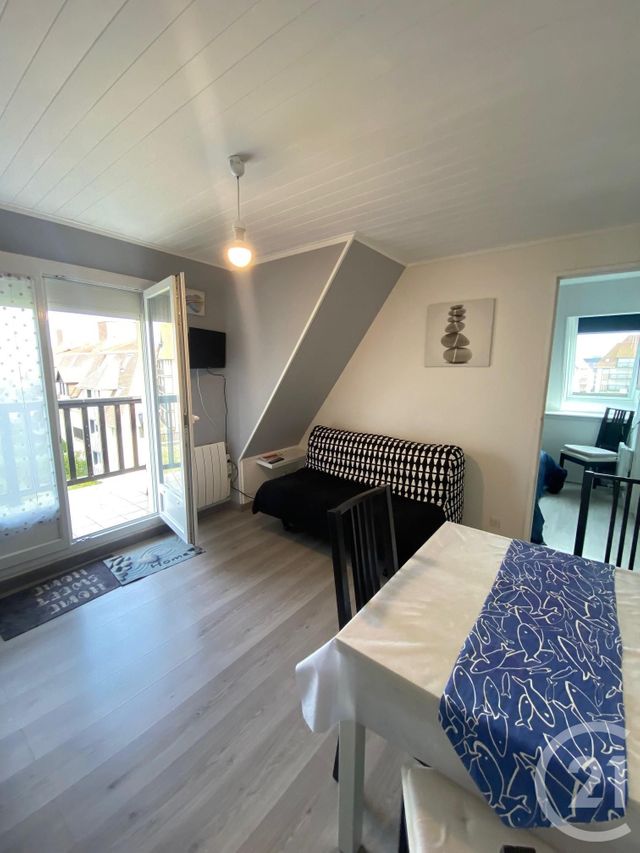 Appartement F2 + cabine à louer - 2 pièces - 28.0 m2 - VILLERS SUR MER - 14 - BASSE-NORMANDIE - Century 21 Bagot Immobilier