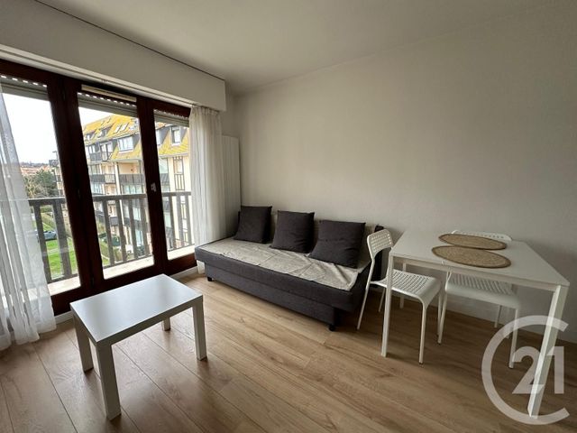 Appartement F2 à louer - 2 pièces - 23.0 m2 - VILLERS SUR MER - 14 - BASSE-NORMANDIE - Century 21 Bagot Immobilier