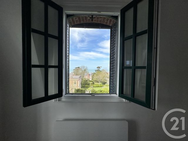 Appartement F2 à louer - 2 pièces - 32.78 m2 - VILLERS SUR MER - 14 - BASSE-NORMANDIE - Century 21 Bagot Immobilier