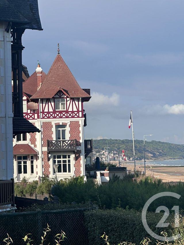 Appartement F2 à louer - 2 pièces - 27.03 m2 - BLONVILLE SUR MER - 14 - BASSE-NORMANDIE - Century 21 Bagot Immobilier