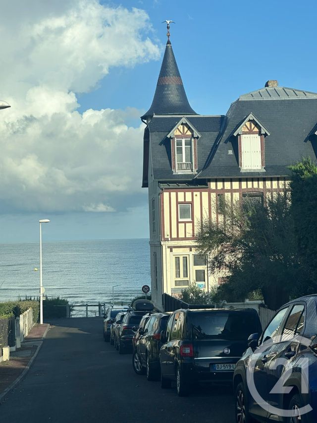 Appartement F2 à louer - 2 pièces - 27.03 m2 - BLONVILLE SUR MER - 14 - BASSE-NORMANDIE - Century 21 Bagot Immobilier