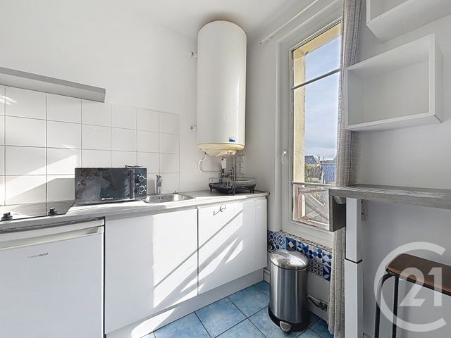 Appartement F2 à louer - 2 pièces - 27.03 m2 - BLONVILLE SUR MER - 14 - BASSE-NORMANDIE - Century 21 Bagot Immobilier