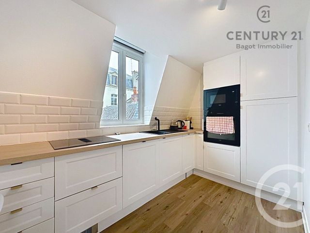 Appartement F2 à louer - 2 pièces - 47.66 m2 - VILLERS SUR MER - 14 - BASSE-NORMANDIE - Century 21 Bagot Immobilier