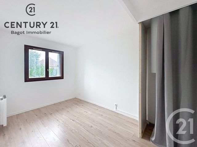 Appartement à louer - 2 pièces - 29.0 m2 - BLONVILLE SUR MER - 14 - BASSE-NORMANDIE - Century 21 Bagot Immobilier