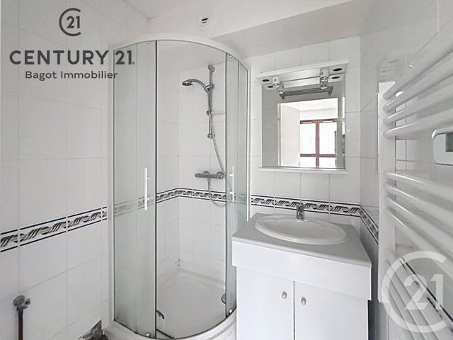 Appartement à louer - 2 pièces - 29.0 m2 - BLONVILLE SUR MER - 14 - BASSE-NORMANDIE - Century 21 Bagot Immobilier