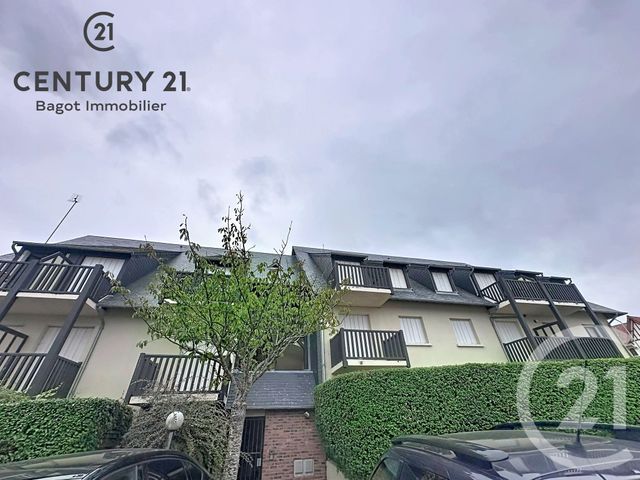 Appartement à louer - 2 pièces - 29.0 m2 - BLONVILLE SUR MER - 14 - BASSE-NORMANDIE - Century 21 Bagot Immobilier
