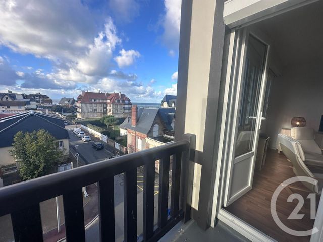 Appartement Studio à louer - 1 pièce - 30.0 m2 - BLONVILLE SUR MER - 14 - BASSE-NORMANDIE - Century 21 Bagot Immobilier