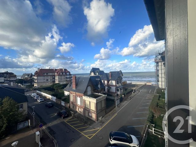 Appartement Studio à louer - 1 pièce - 30.0 m2 - BLONVILLE SUR MER - 14 - BASSE-NORMANDIE - Century 21 Bagot Immobilier