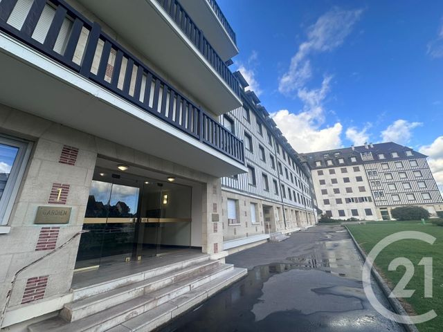 Appartement Studio à louer - 1 pièce - 30.0 m2 - BLONVILLE SUR MER - 14 - BASSE-NORMANDIE - Century 21 Bagot Immobilier