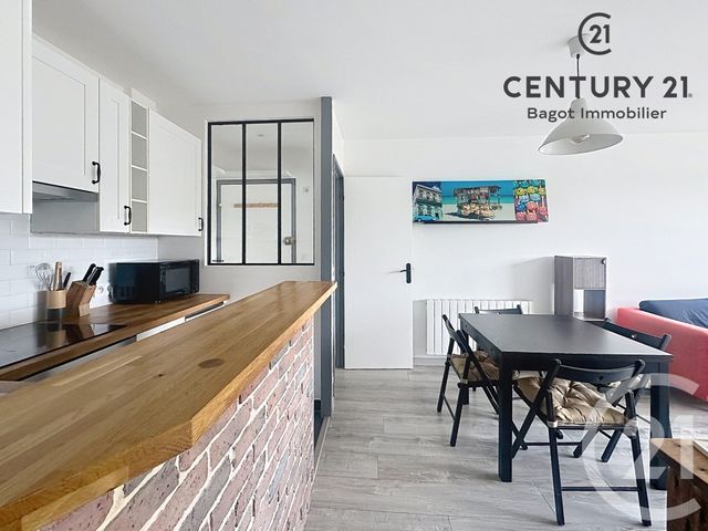 Appartement F2 à louer - 2 pièces - 36.0 m2 - VILLERS SUR MER - 14 - BASSE-NORMANDIE - Century 21 Bagot Immobilier