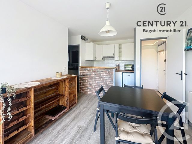 Appartement F2 à louer - 2 pièces - 36.0 m2 - VILLERS SUR MER - 14 - BASSE-NORMANDIE - Century 21 Bagot Immobilier